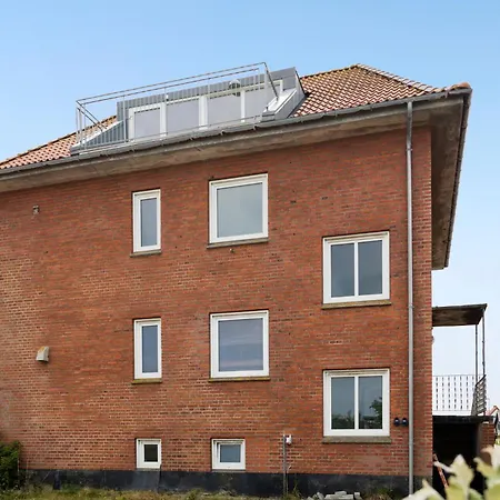 Gorgeous Home In Harboore With Wifi